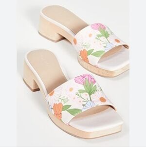 Villa Rouge Sage Floral Printed Clog Sandals Size 8.5
